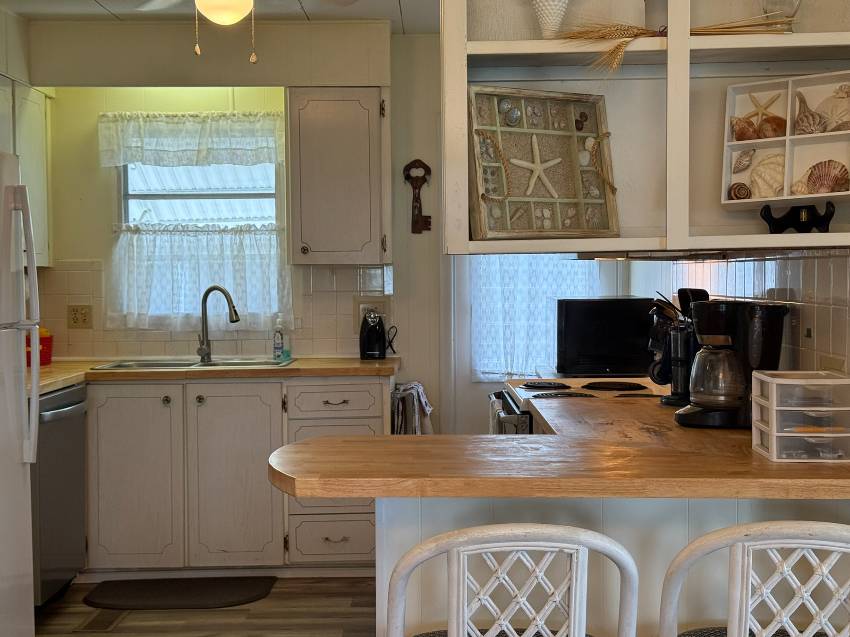 31 Center Rd a Palmetto, FL Mobile or Manufactured Home for Sale